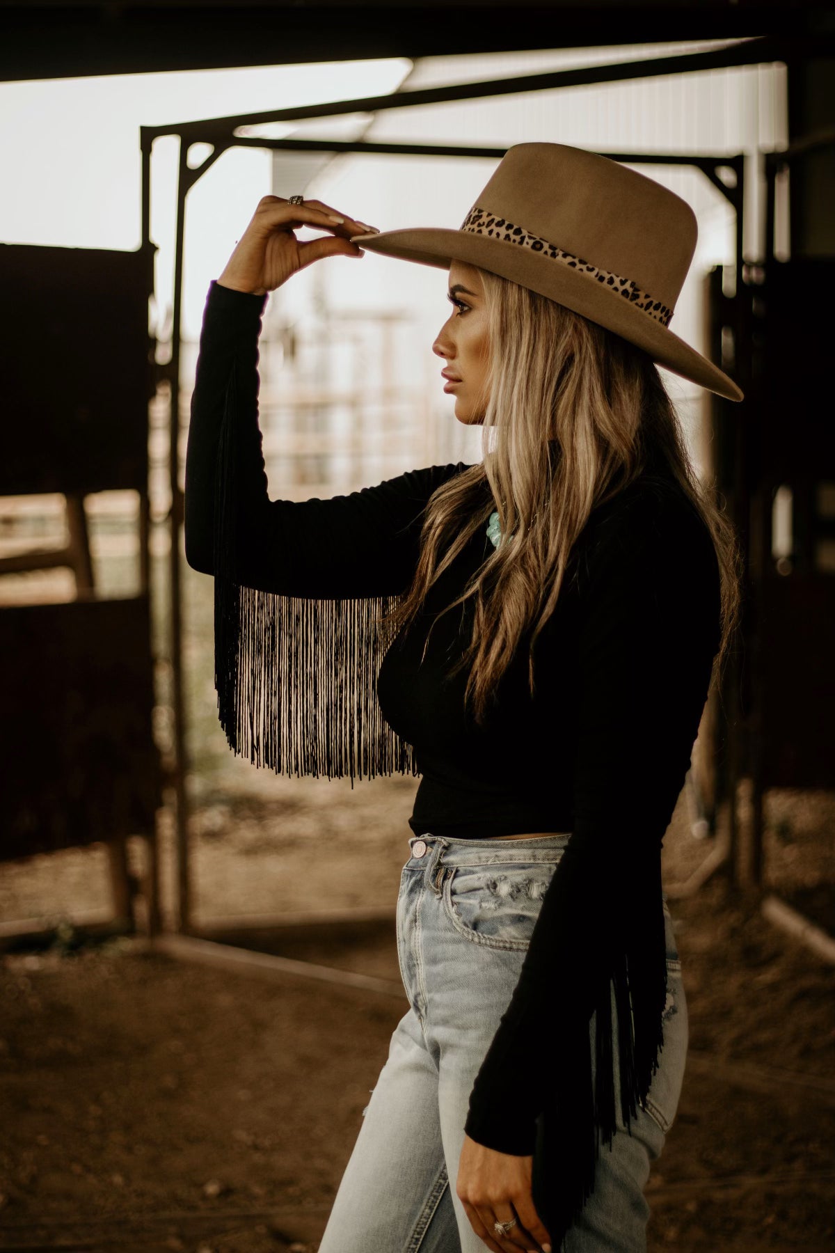 COWBOY REVIVAL BLACK TOP