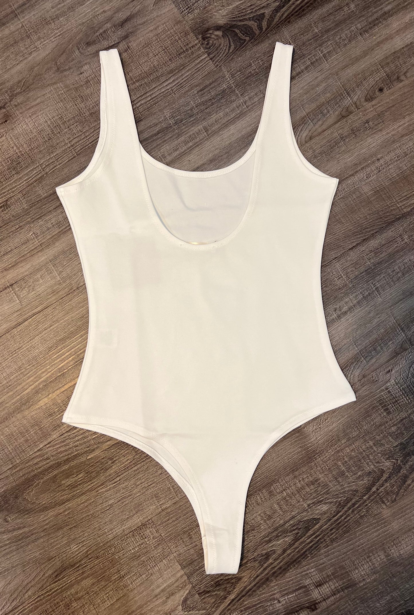 THE DOLLY WHITE BODYSUIT