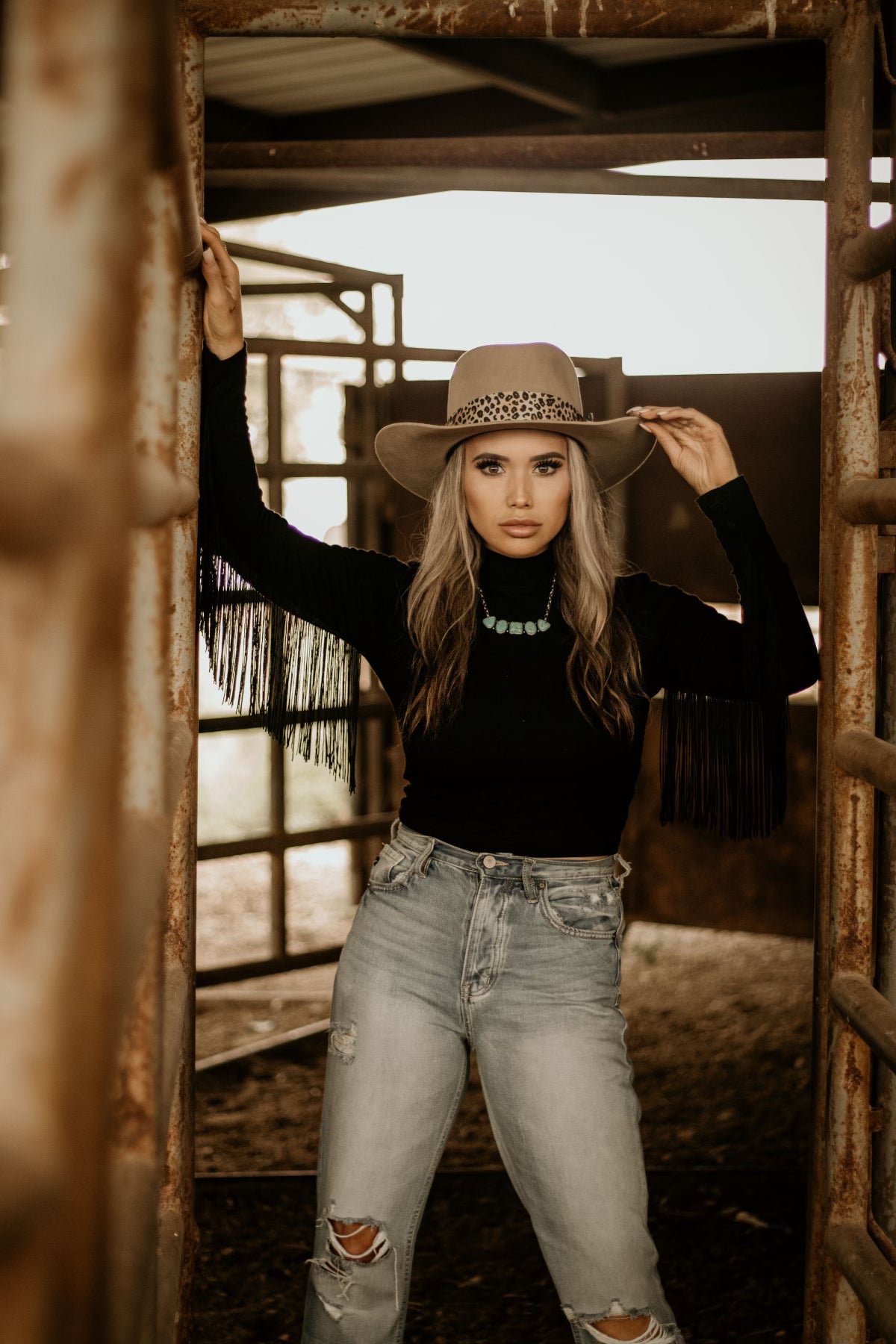 COWBOY REVIVAL BLACK TOP