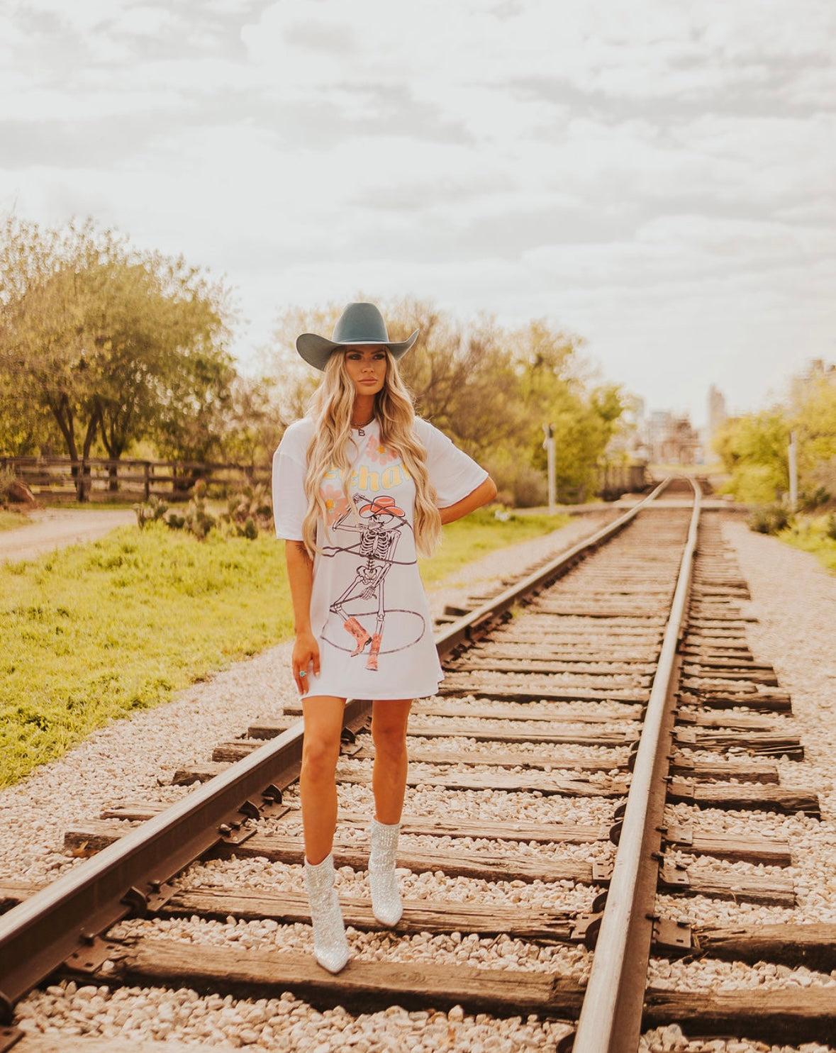 YEEHAW T-SHIRT DRESS